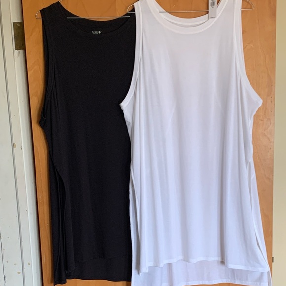 Bundle of 2 Old Navy Active Ultralite Tunics NWT - Picture 1 of 8